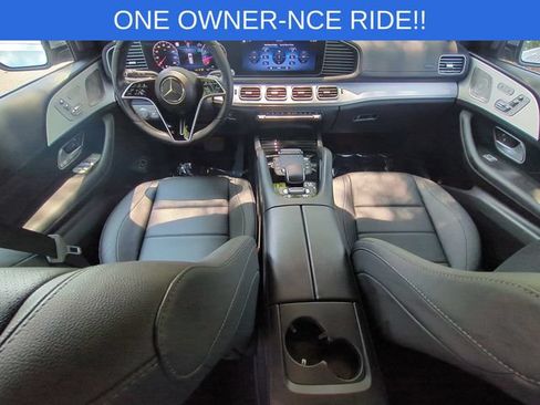 Used 2025 Mercedes-Benz GLS 450 4MATIC image 35