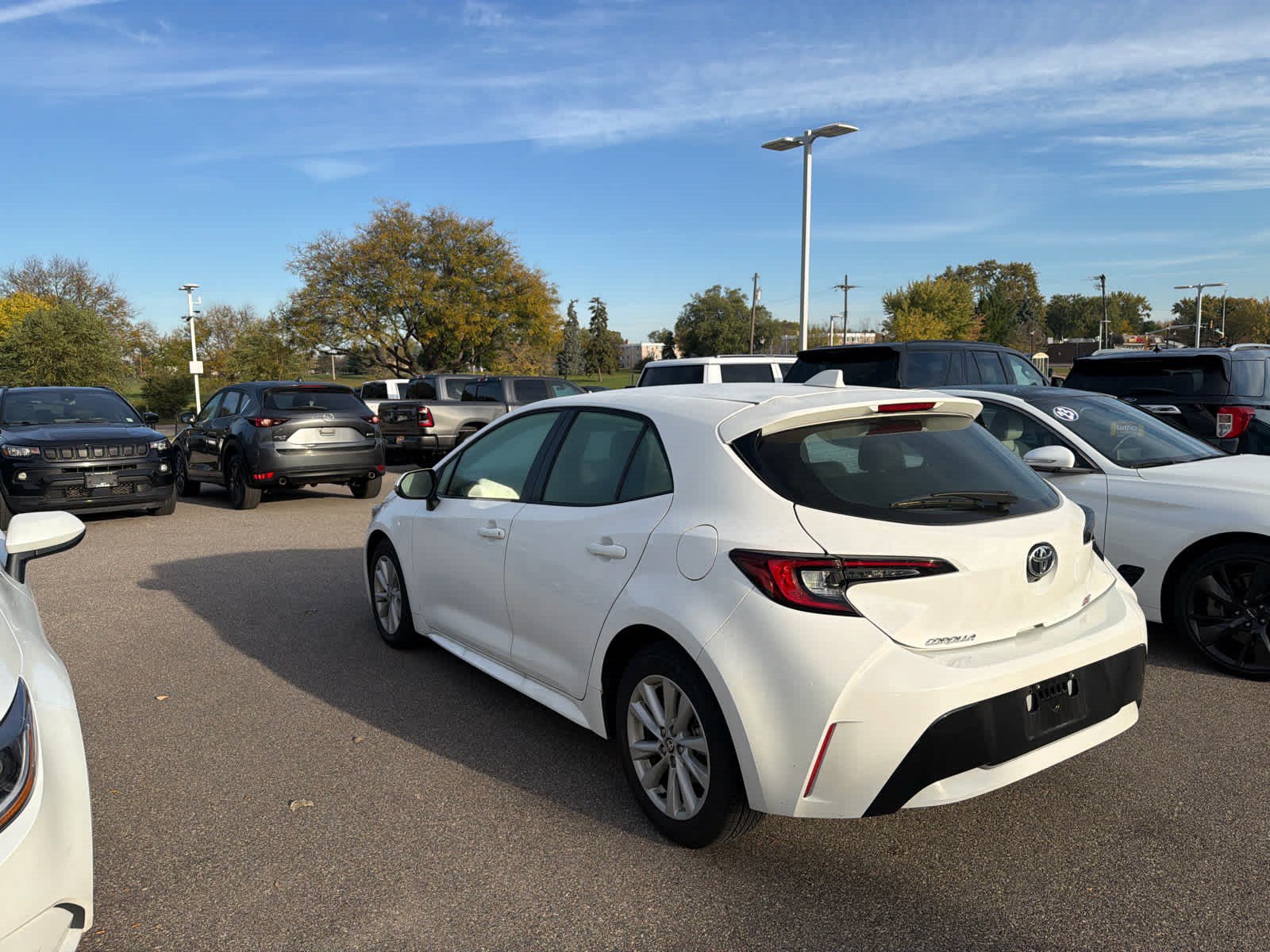 Used 2025 Toyota Corolla SE FWD image 6