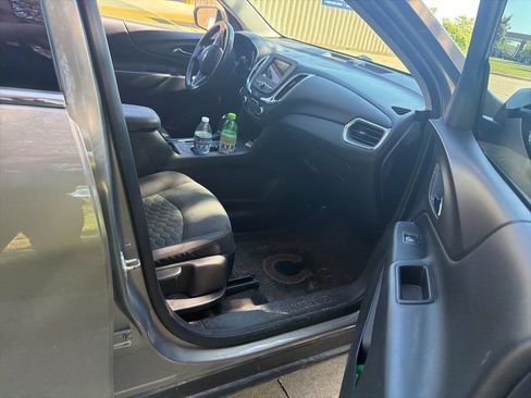 Used 2019 Chevrolet Equinox LT FWD image 8
