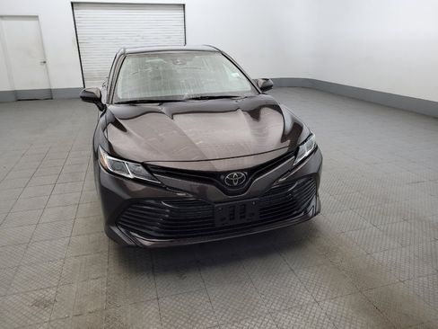Used 2019 Toyota Camry LE image 14