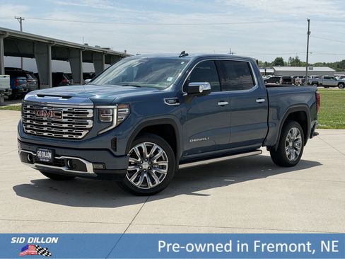 Used 2024 GMC Sierra 1500 Denali w/ Denali Reserve Package AWD/4WD image 1