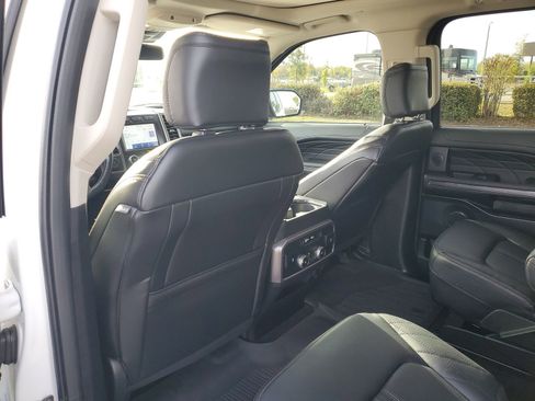 Used 2021 Ford Expedition Platinum image 10