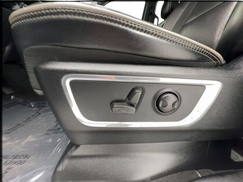 Used 2022 RAM 1500 Laramie w/ Sport Appearance Package image 21