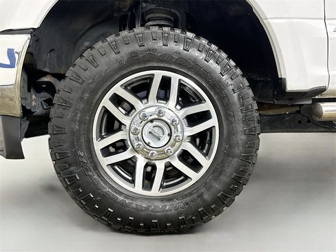 Used 2019 Ford F250 Lariat w/ Lariat Value Package image 37