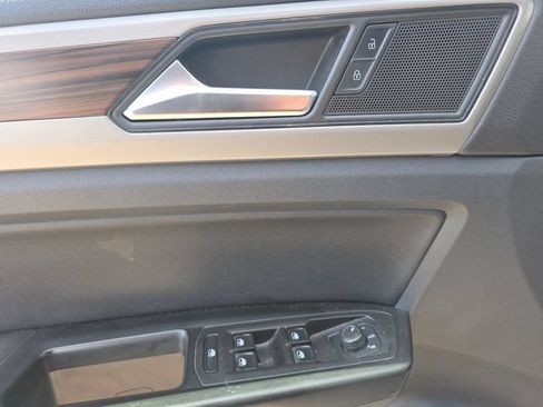 Used 2021 Volkswagen Atlas SE w/ Towing Package AWD/4WD image 13