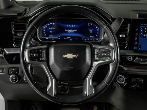 Used 2024 Chevrolet Silverado 2500 LT AWD/4WD image 16