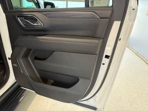 Used 2024 GMC Yukon XL SLT w/ SLT Luxury Package AWD/4WD image 53