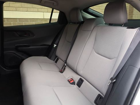 Used 2024 Toyota Prius LE FWD image 20