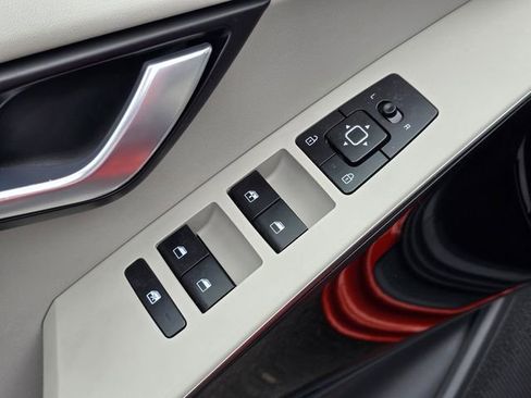 Certified 2023 Kia Niro Wind w/ Wind Preserve Package FWD image 24