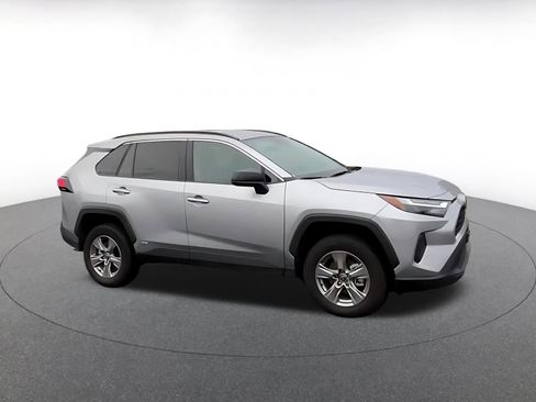 Used 2025 Toyota RAV4 LE image 2