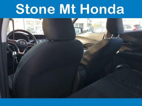 Used 2024 Nissan Kicks SV image 11