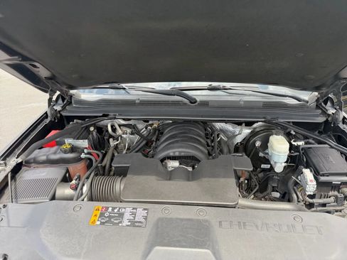 Used 2018 Chevrolet Suburban Premier RWD image 22