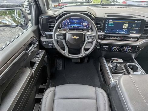 Used 2025 Chevrolet Silverado 1500 LTZ w/ LTZ Premium Package AWD/4WD image 16