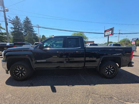 Used 2016 GMC Sierra 1500 SLE w/ SLE Value Package AWD/4WD image 2