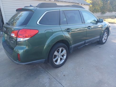 Used 2013 Subaru Outback 2.5i Limited image 5