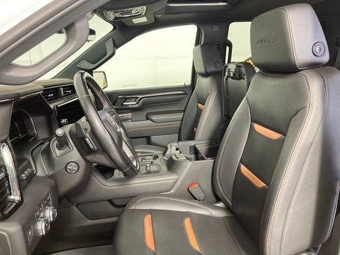 Used 2024 GMC Sierra 1500 AT4 w/ Technology Package AWD/4WD image 14