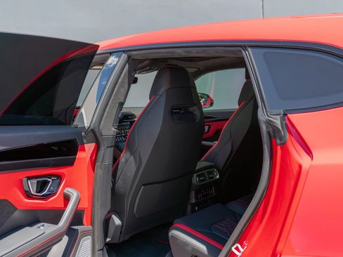 Used 2024 Lamborghini Urus S AWD/4WD image 77