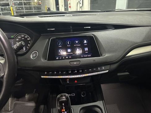 Used 2020 Cadillac XT4 Premium Luxury image 20