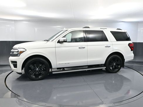 Used 2024 Ford Expedition Platinum AWD/4WD image 10