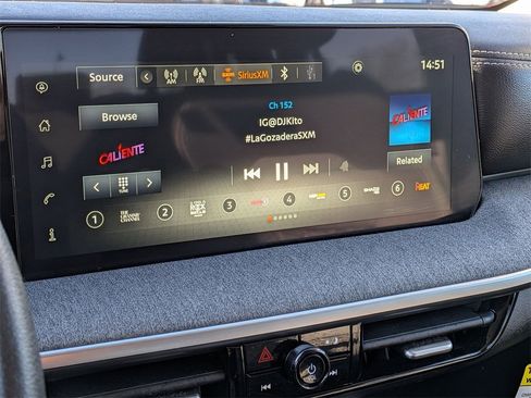 Used 2025 Nissan Kicks SV image 12