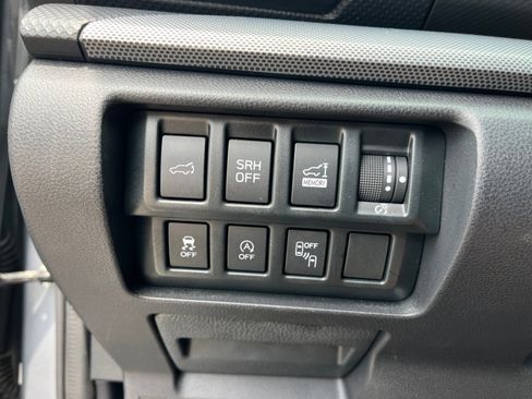 Used 2019 Subaru Forester Limited AWD/4WD image 19