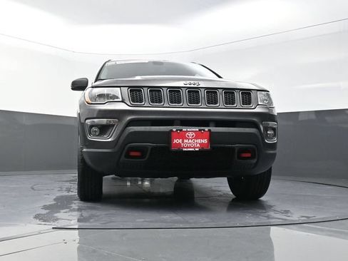 Used 2019 Jeep Compass Trailhawk AWD/4WD image 33