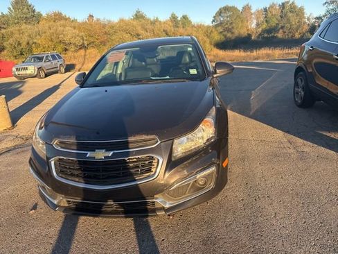 Used 2015 Chevrolet Cruze LT w/ Sun, Sound and Sport Package image 10
