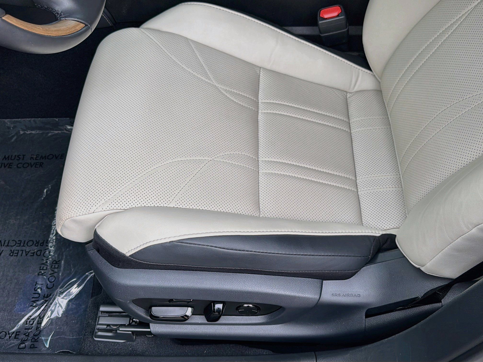Used 2025 Lexus ES 350 w/ Luxury Package FWD image 20