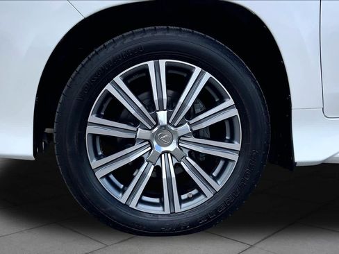 Used 2016 Lexus LX 570 4WD w/ Luxury Package image 11