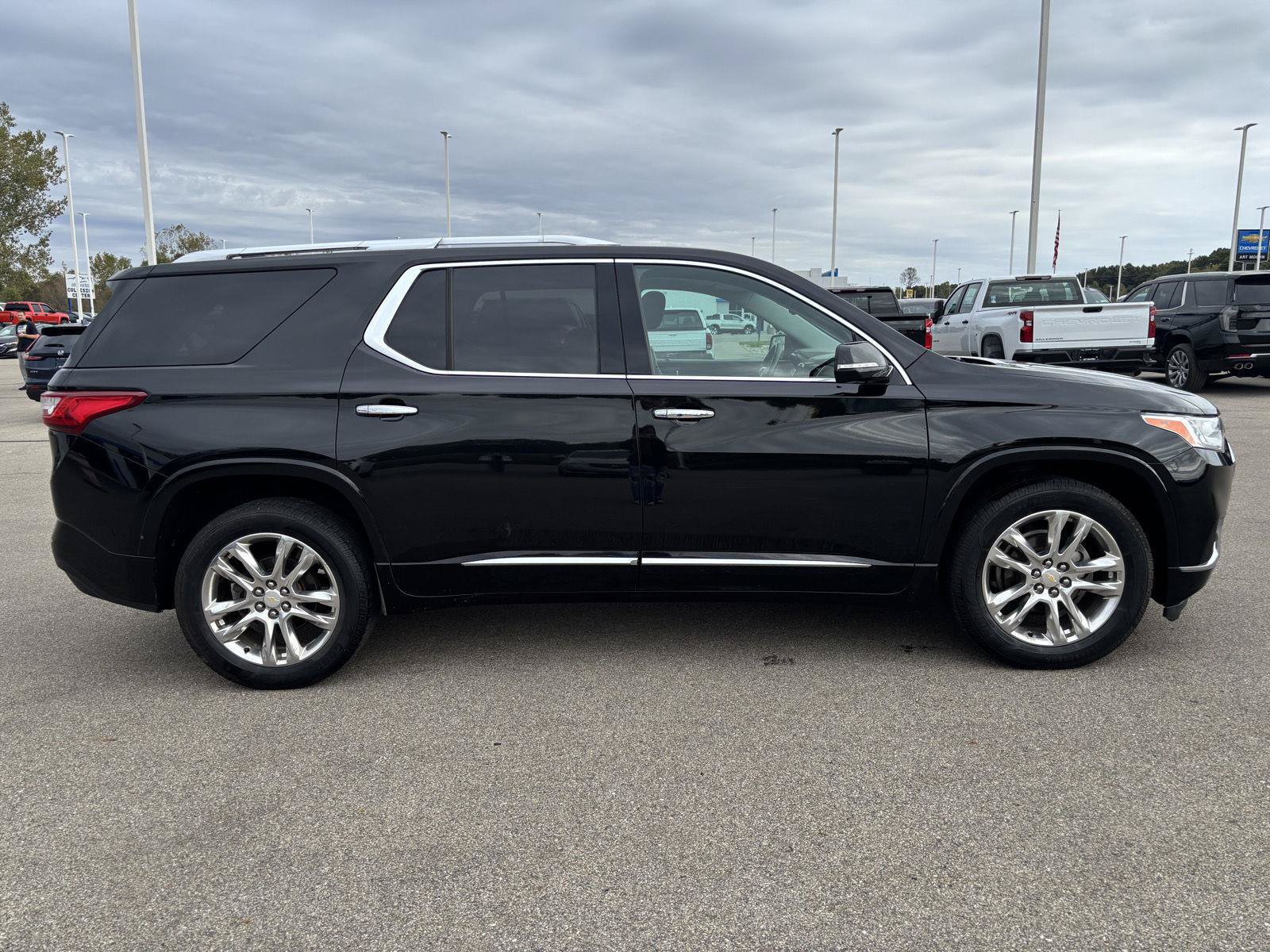 Used 2018 Chevrolet Traverse High Country AWD/4WD image 4