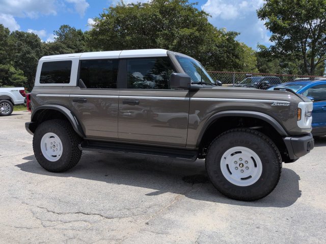 New 2026 Ford Bronco Heritage Edition AWD/4WD image 2