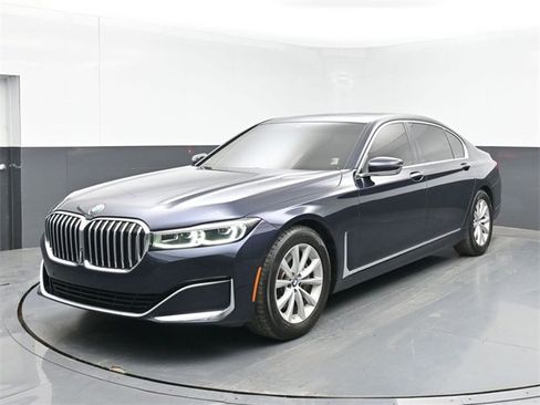 Used 2020 BMW 740i xDrive 740i xDrive w/ Cold Weather Package image 10