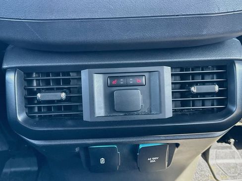 Used 2025 Ford F150 Raptor AWD/4WD image 30
