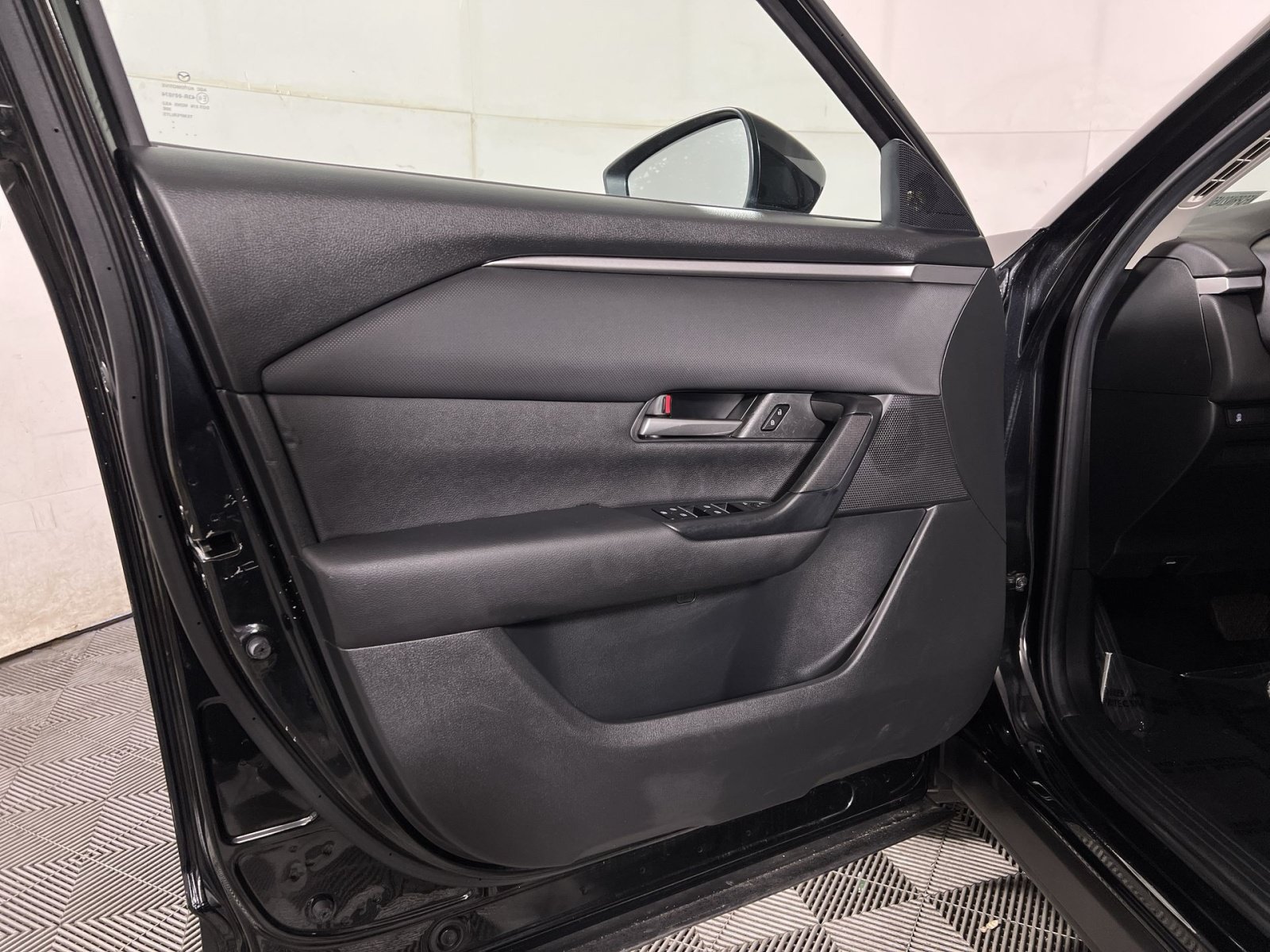 Used 2024 MAZDA CX-50 AWD 2.5 S w/ Weather Package image 12