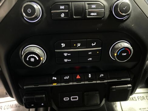 Used 2022 Chevrolet Silverado 2500 LT AWD/4WD image 35