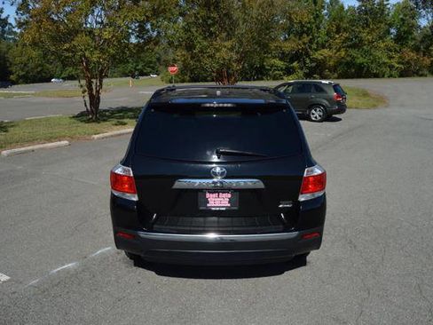 Used 2012 Toyota Highlander AWD image 10