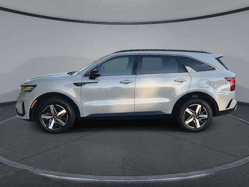 Used 2022 Kia Sorento EX w/ Panoramic Sunroof Package FWD image 5