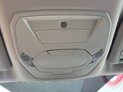 Used 2017 Ford Escape SE w/ Equipment Group 201A image 16