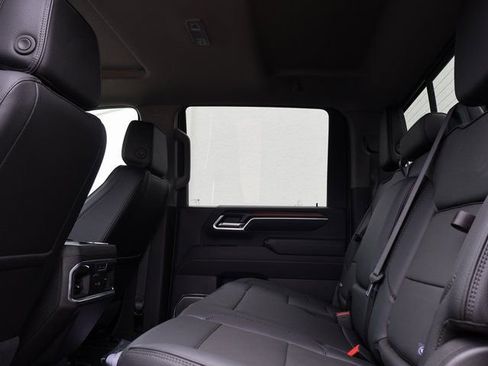 Certified 2025 GMC Sierra 3500 Denali w/ Denali Reserve Package AWD/4WD image 24