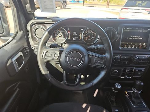 Used 2021 Jeep Wrangler Unlimited Sport AWD/4WD image 30