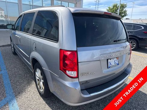 Used 2014 Dodge Grand Caravan SXT FWD image 3