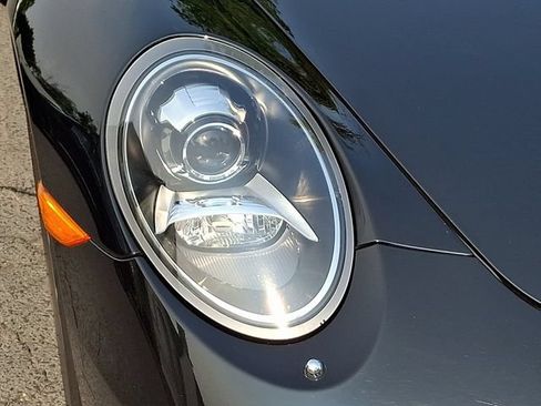 Used 2016 Porsche 911 Carrera RWD image 9