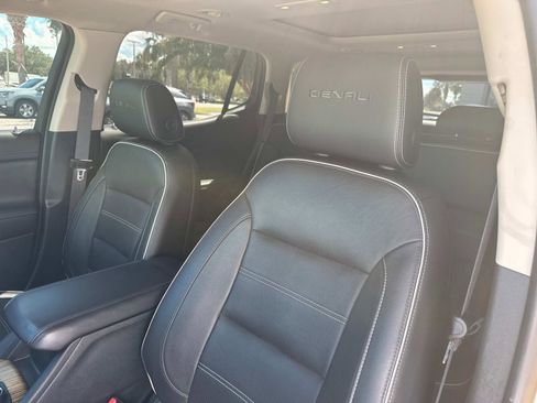 Used 2019 GMC Acadia Denali w/ Technology Package image 14