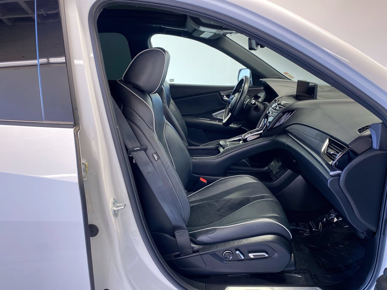 Used 2021 Acura RDX w/ Advance Package FWD image 30