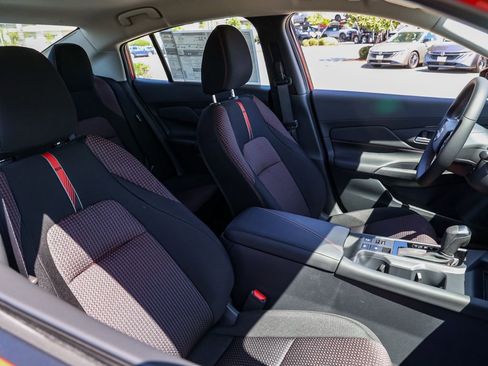 New 2026 Nissan Sentra SR w/ Floor Mat Package FWD image 20