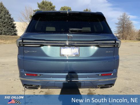 New 2026 Buick Enclave Avenir image 4