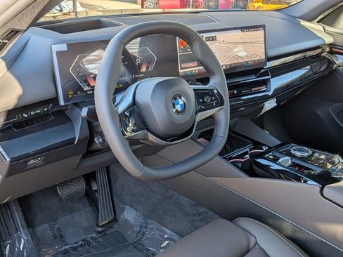 New 2026 BMW 530i xDrive image 3