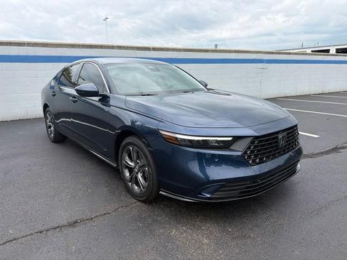 Used 2023 Honda Accord EX-L image 7