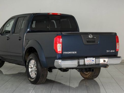 Used 2016 Nissan Frontier SV image 53