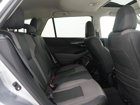 Used 2025 Subaru Outback Onyx Edition image 14
